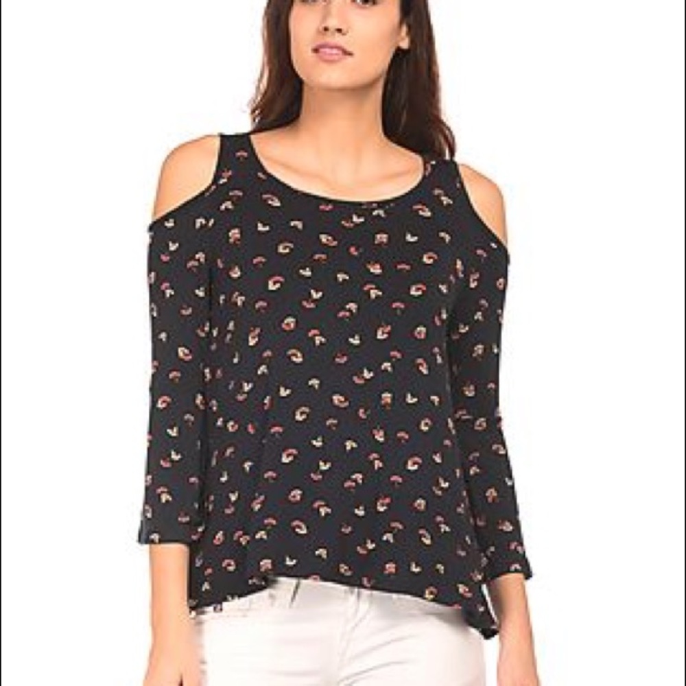 NWOT AEROPOSTALE Cold shoulder top